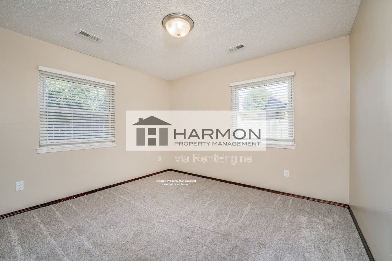 2138 S Fieldcrest Cir - Photo 6 of 12