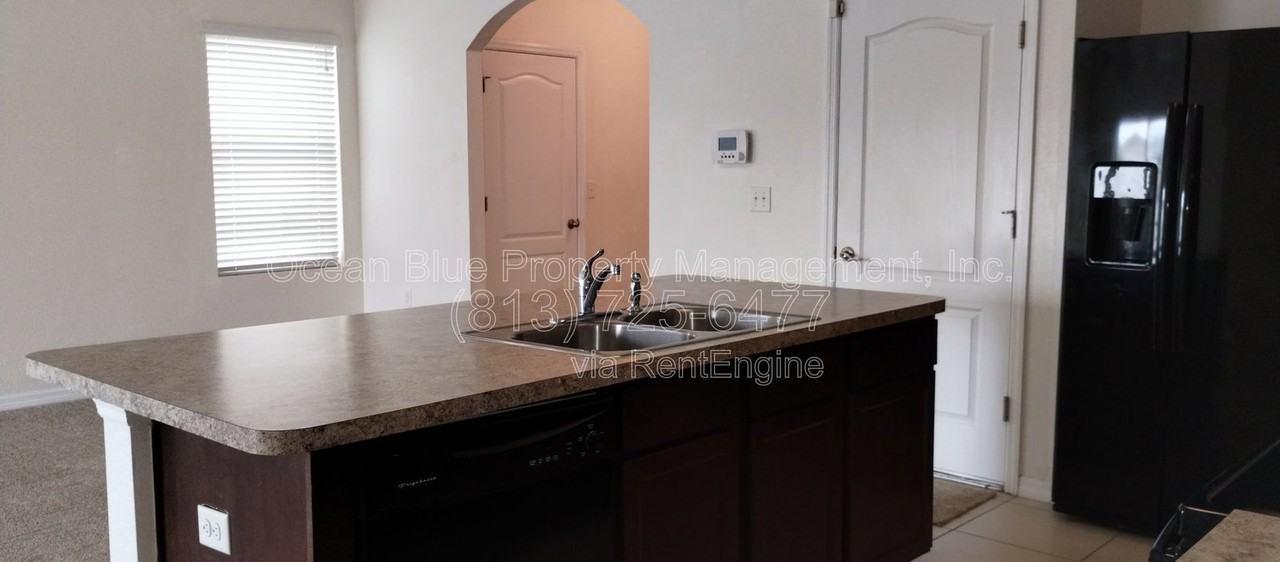 10532 Whispering Hammock Dr - Photo 2 of 15