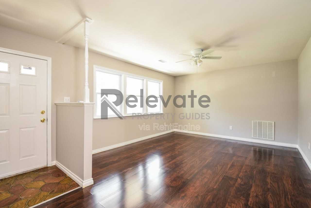 523 Petty St - Photo 2 of 17