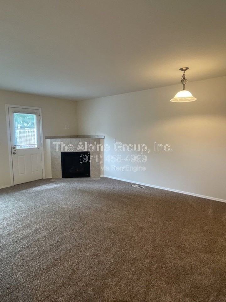 1914 27th Ave - Photo 2 of 18