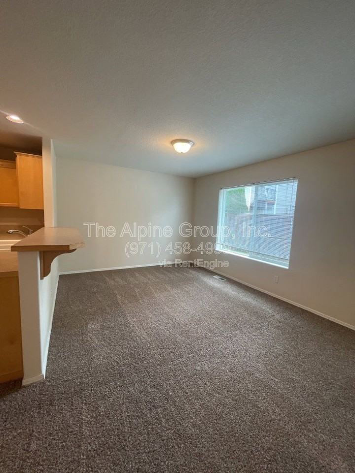 1914 27th Ave - Photo 3 of 18