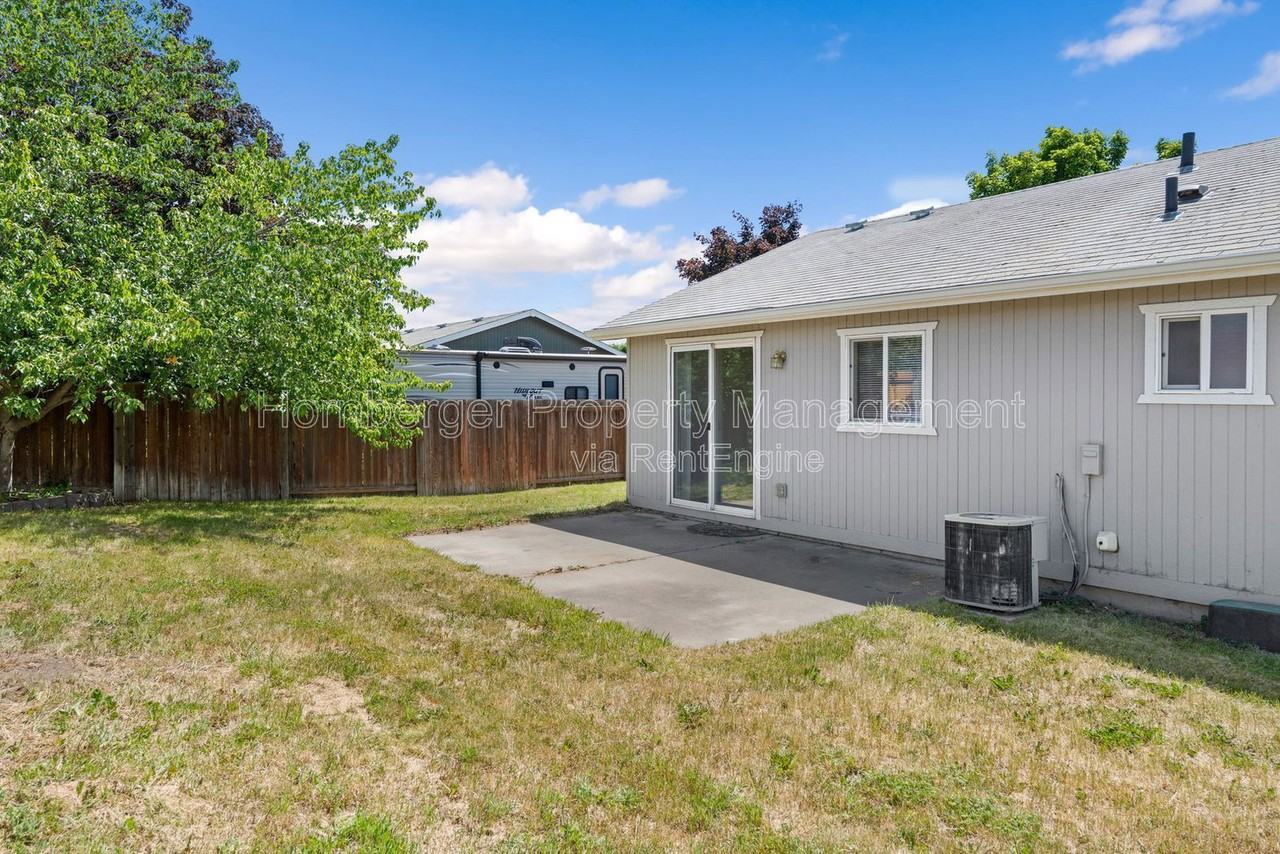 12714 W 9th Ave - Photo 4 of 21