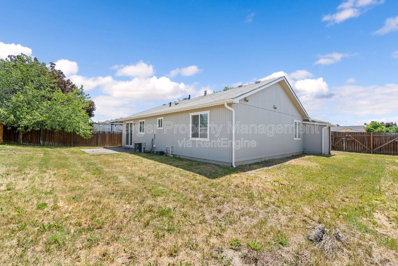 12714 W 9th Ave - Photo 6 of 21