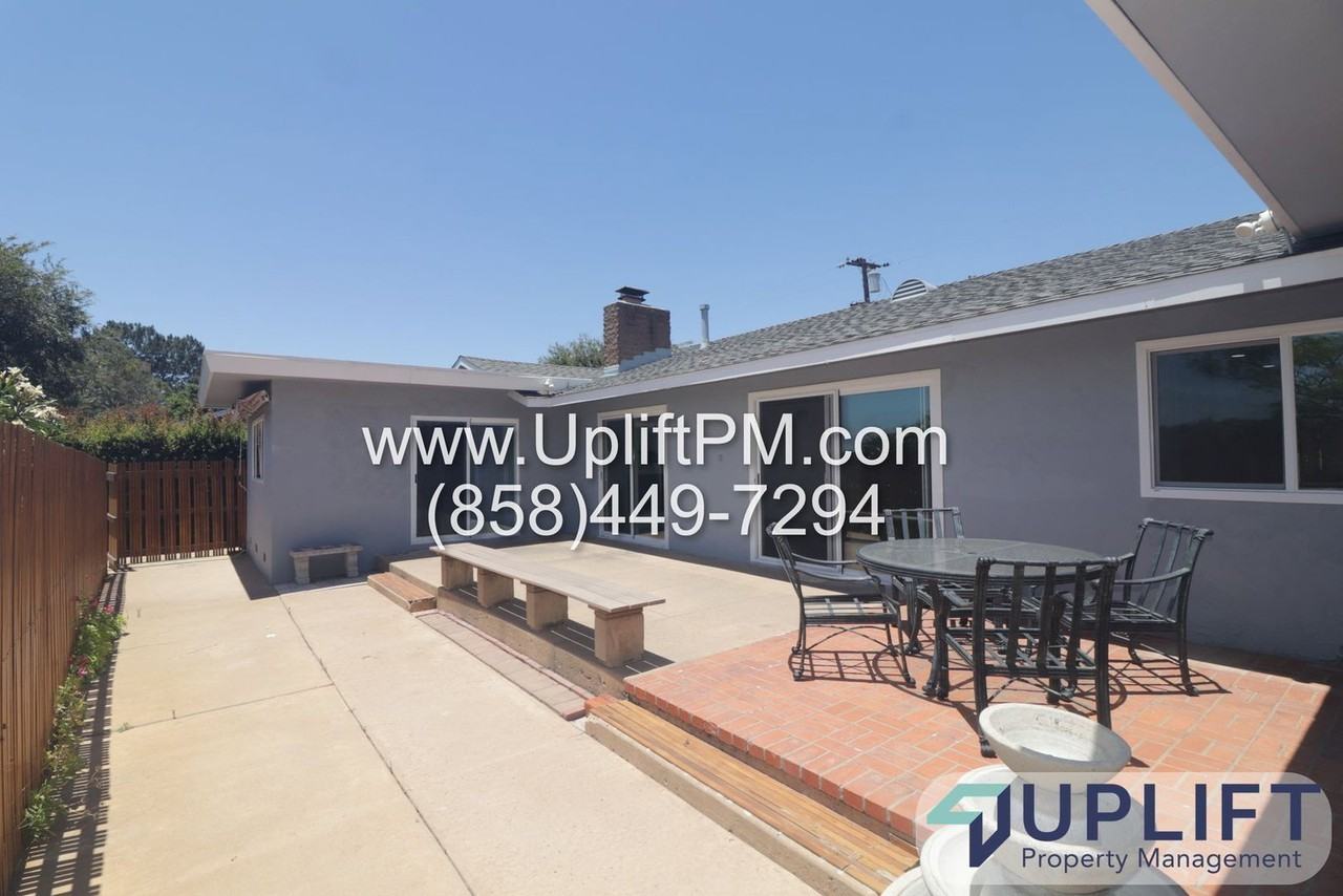 1635 Yost Dr - Photo 3 of 22