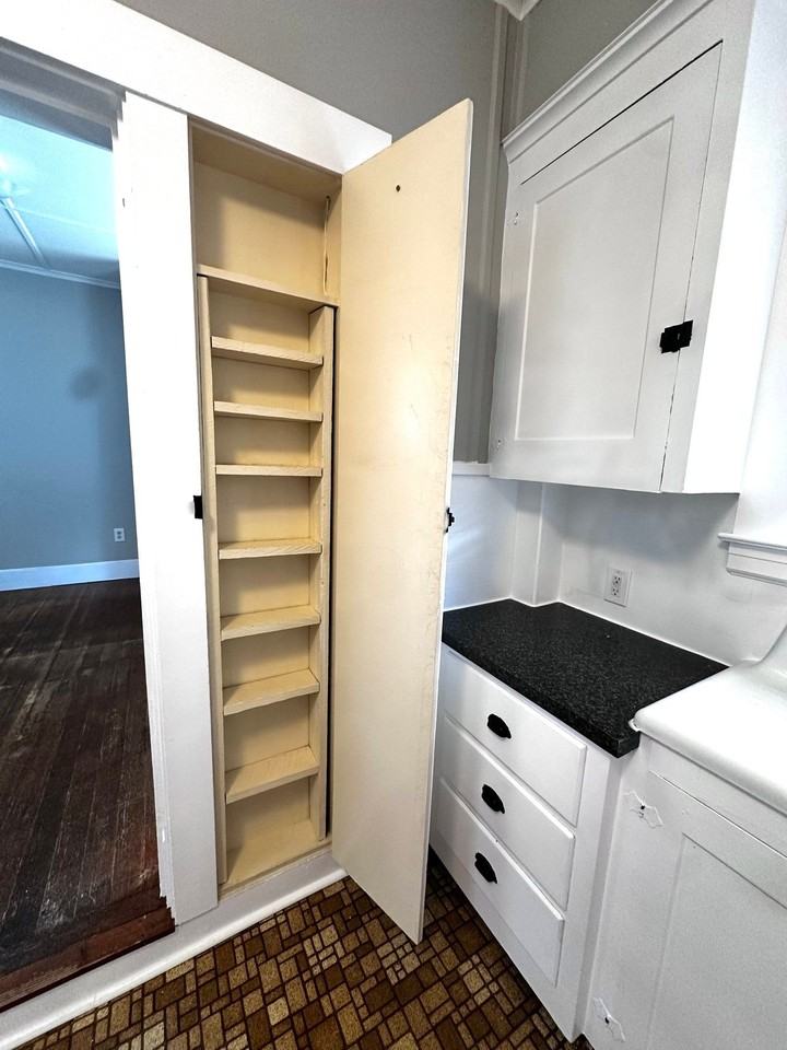 112 Church St #5 - Photo 5 of 16