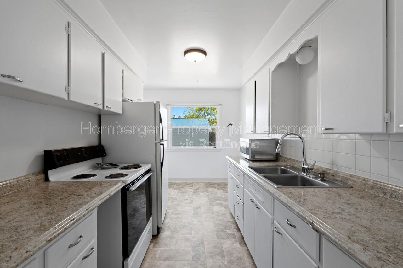5628 N Assembly St - Photo 3 of 24