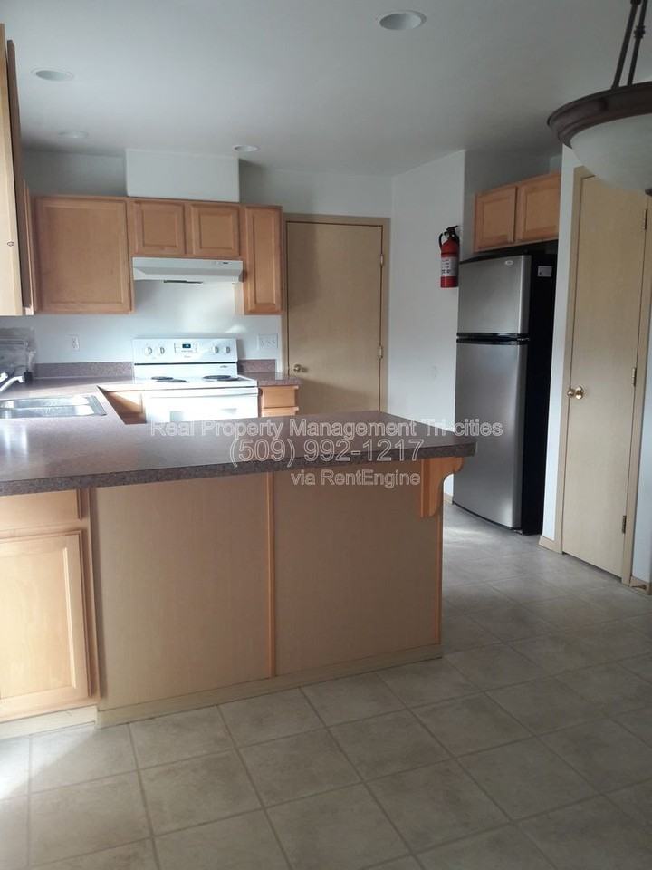 2665 Dornoch Pl - Photo 5 of 17