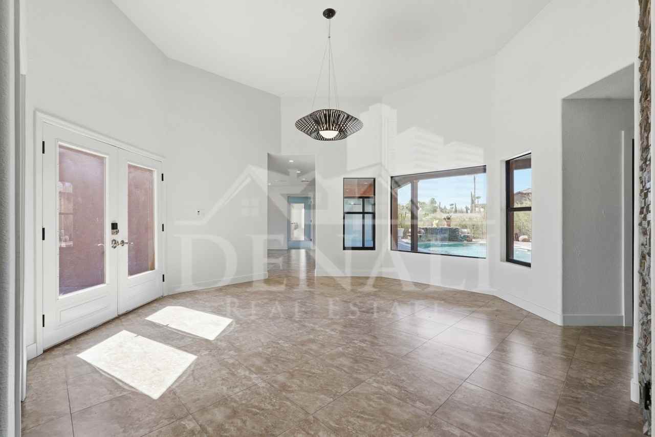 10643 N Indian Wells Dr - Photo 5 of 46