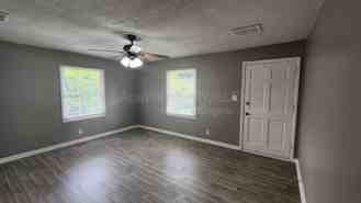 305 Banberry Dr Se - Photo 1 of 1