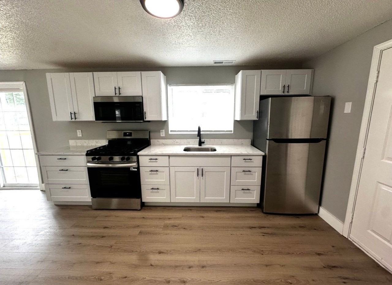 667 Corning Rd #5 - Photo 2 of 39