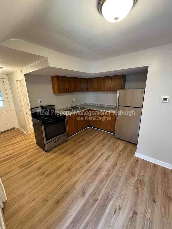173 Princeton Ave #4 - Photo 3 of 11