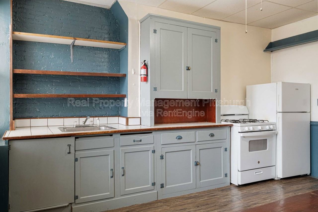 31 Miltenberger St - Photo 2 of 23