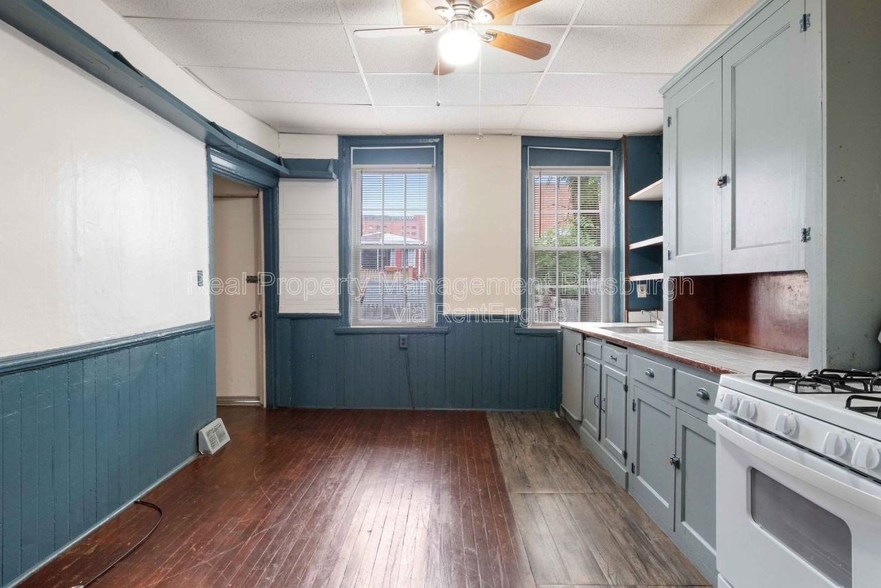 31 Miltenberger St - Photo 7 of 23