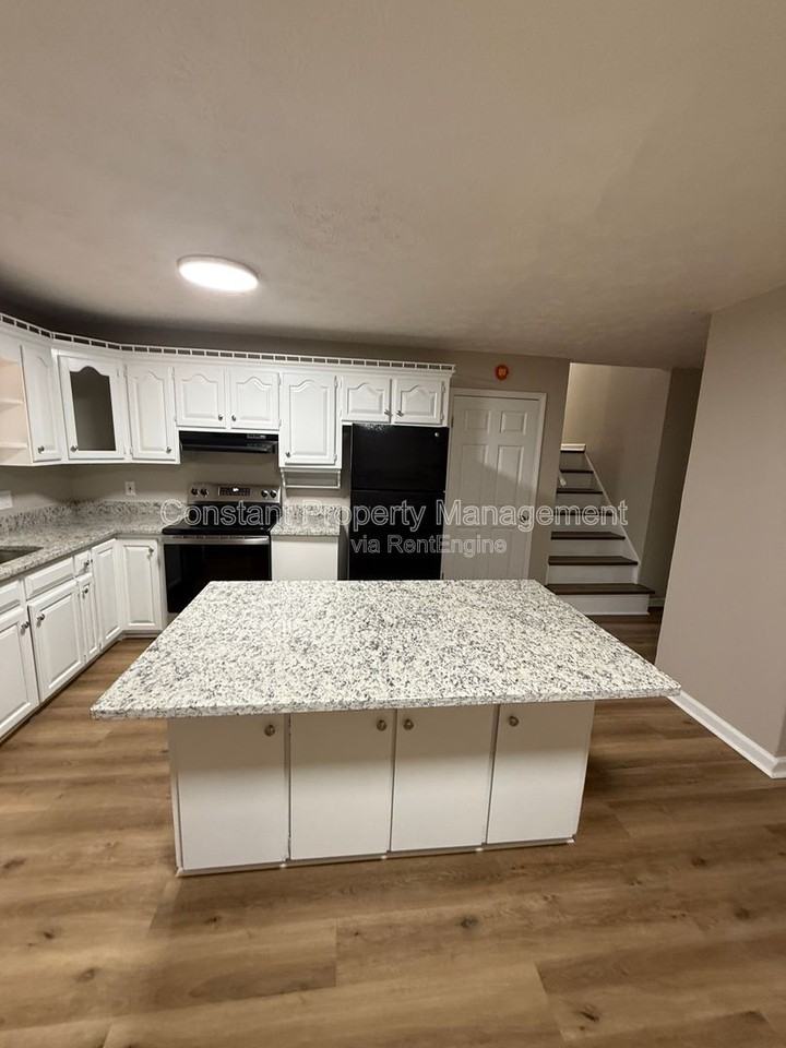 2632 Coral Way - Photo 4 of 19