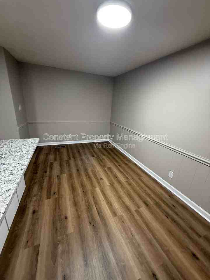 2632 Coral Way - Photo 5 of 19