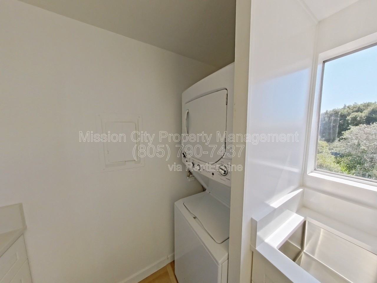 1767 Grand Ave #B - Photo 7 of 17