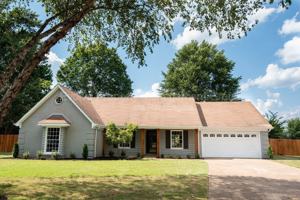 featured image of 779 Dogwood Cv