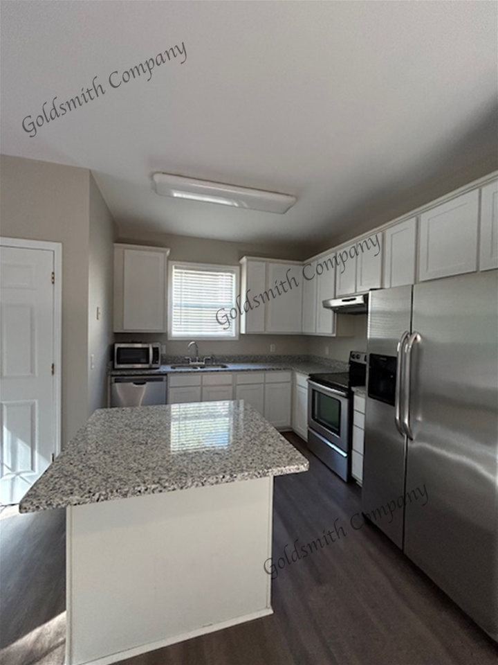 528 Collingsworth Ln - Photo 5 of 15