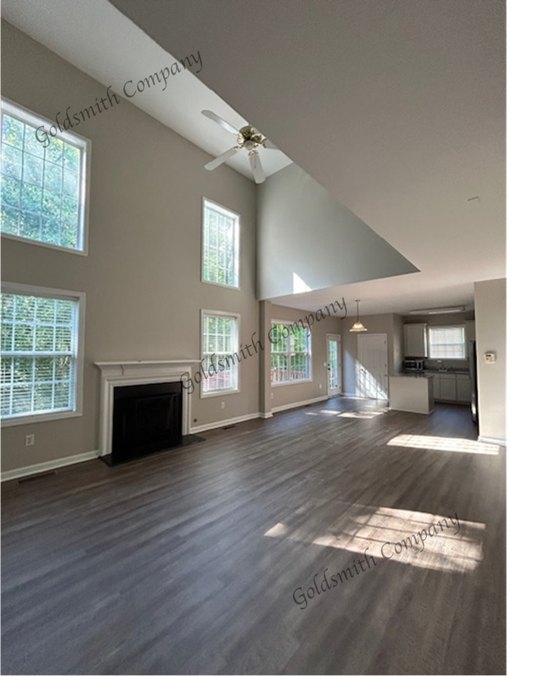 528 Collingsworth Ln - Photo 6 of 15