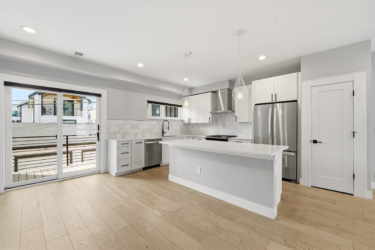 3564 W 16th Ave - Photo 4 of 36