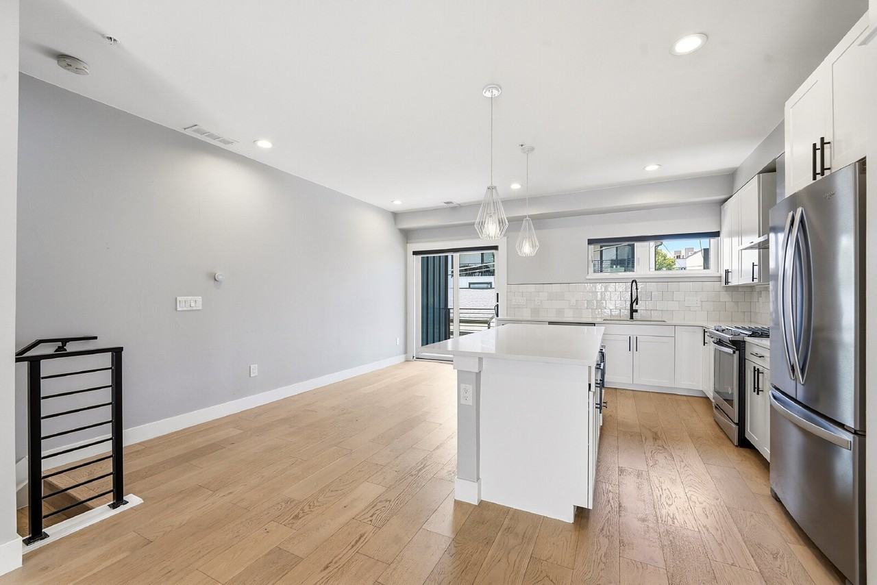 3564 W 16th Ave - Photo 5 of 36