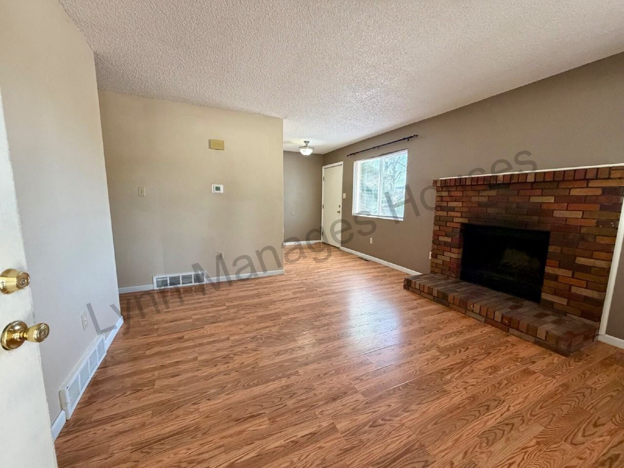 5003 Townsend Pl - Photo 3 of 16