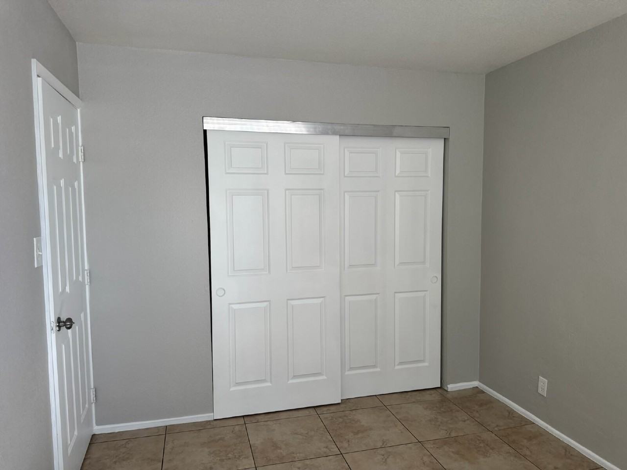 720 N 10th St #1 - Photo 7 of 29