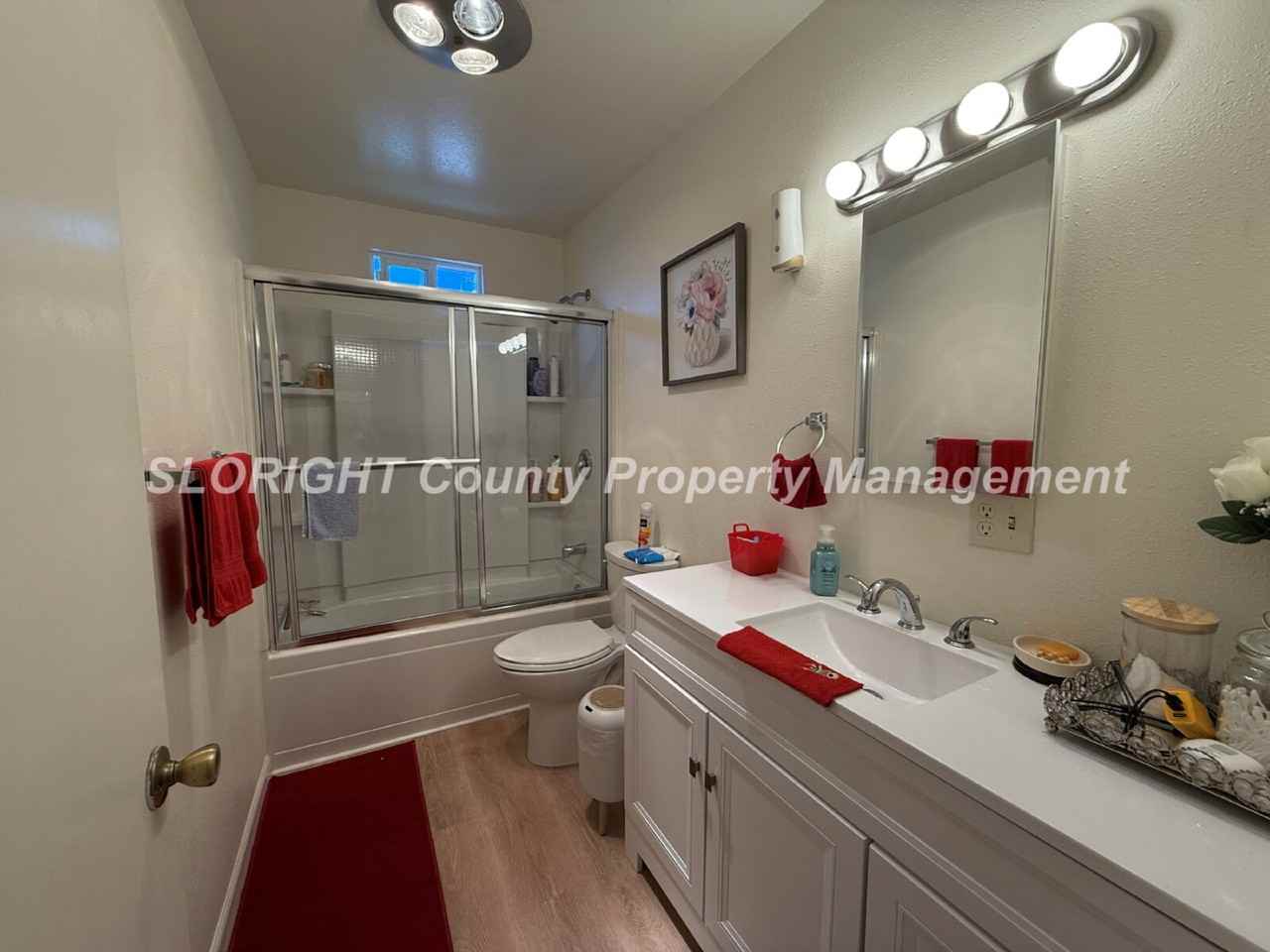 857 Manhattan Ave - Photo 7 of 9