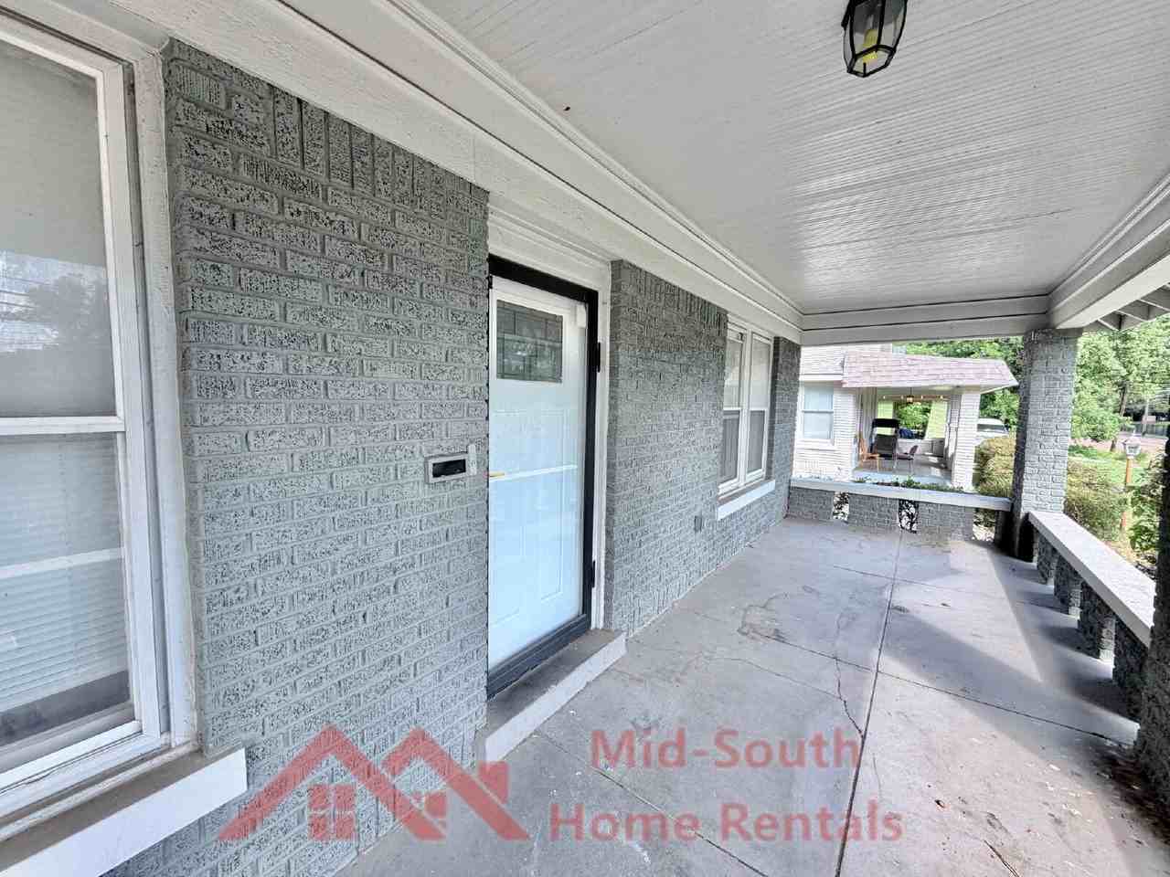 1956 Lamar Ave - Photo 3 of 26