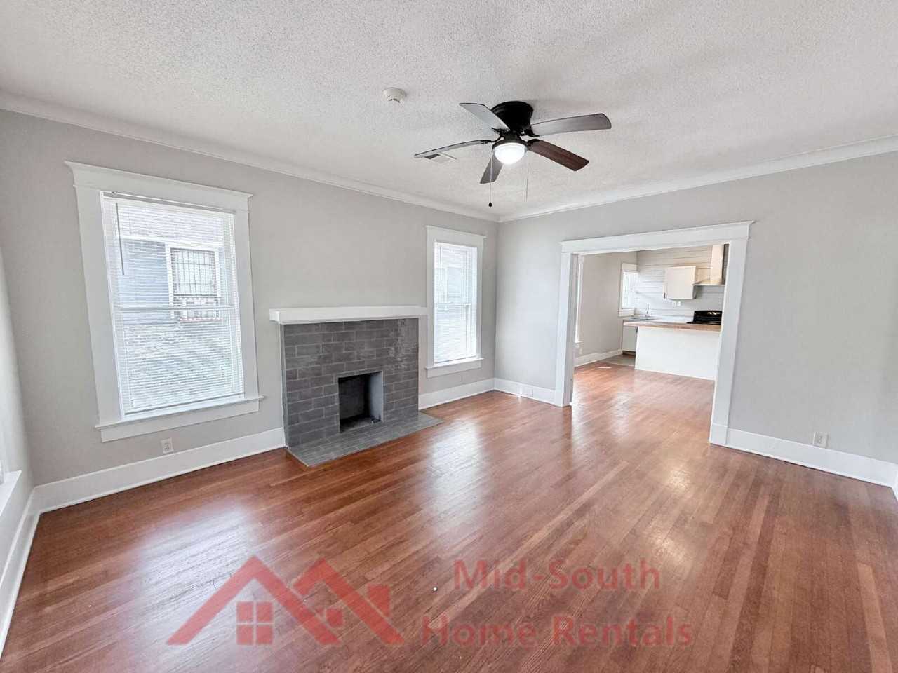 1956 Lamar Ave - Photo 4 of 26