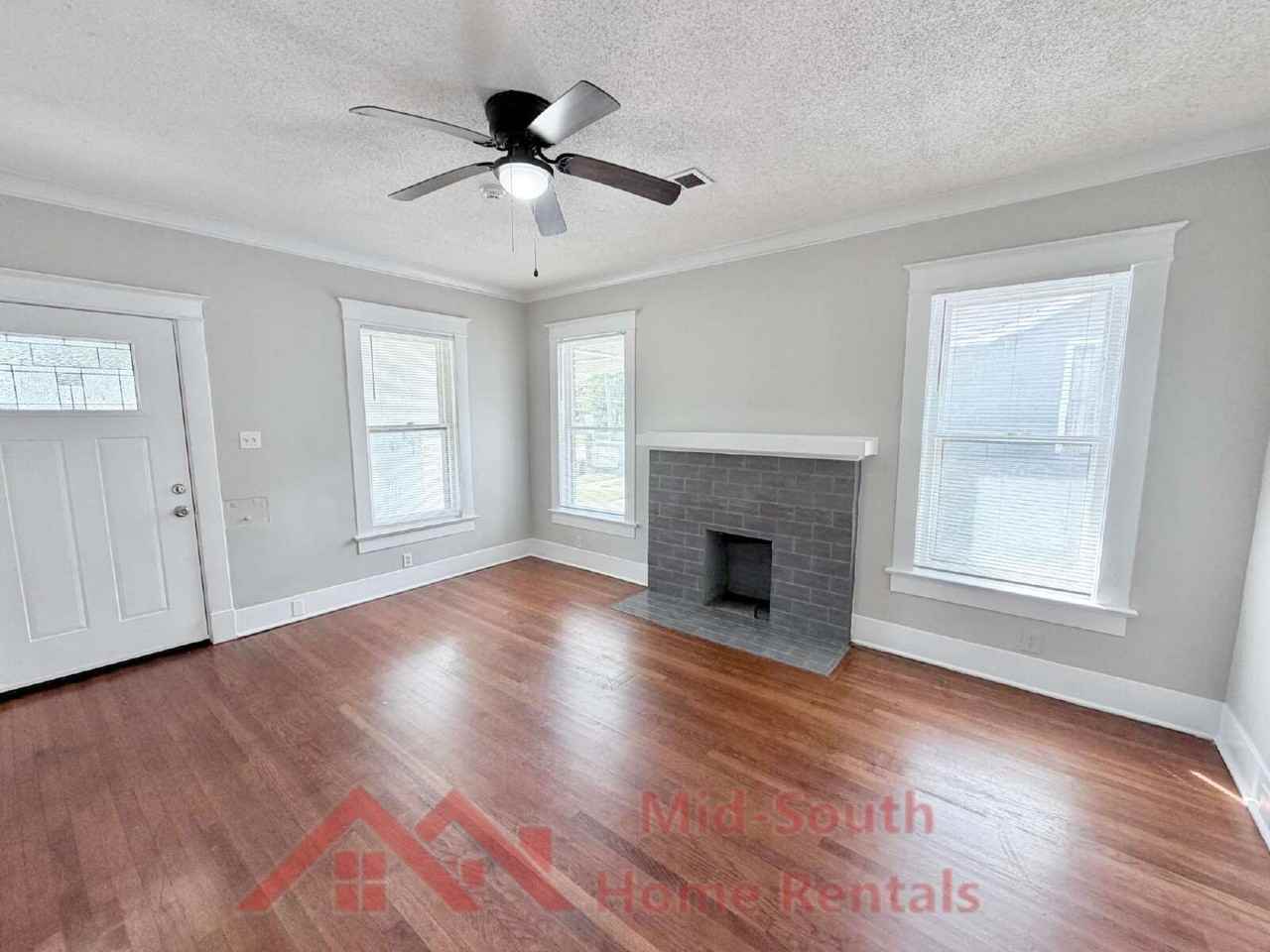 1956 Lamar Ave - Photo 5 of 26