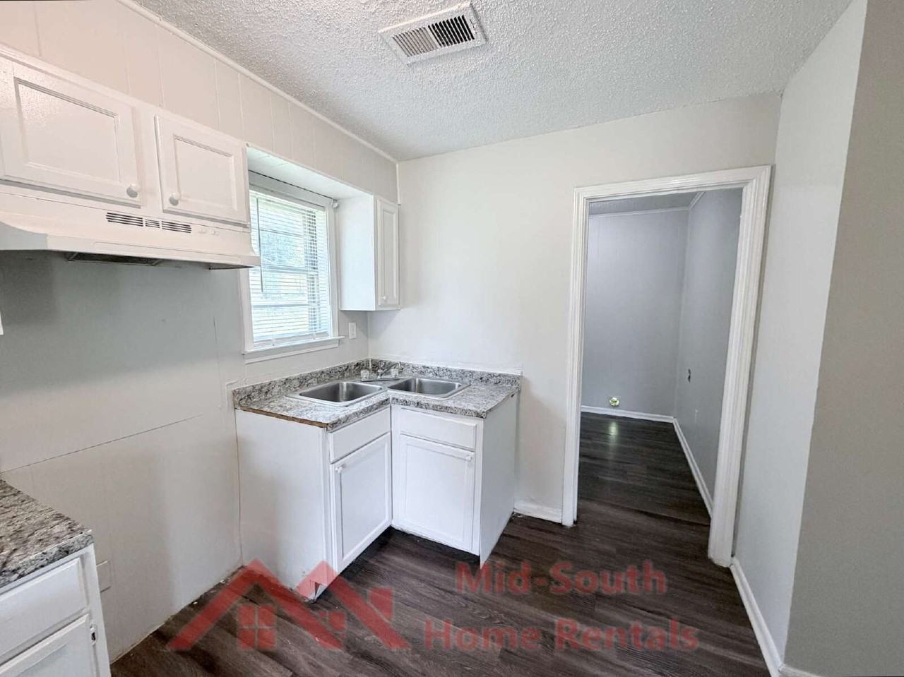 3431 Rebeh Rd - Photo 6 of 19