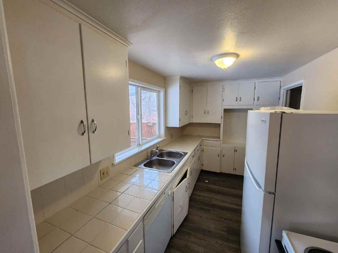 1681 Hanover St - Photo 4 of 13