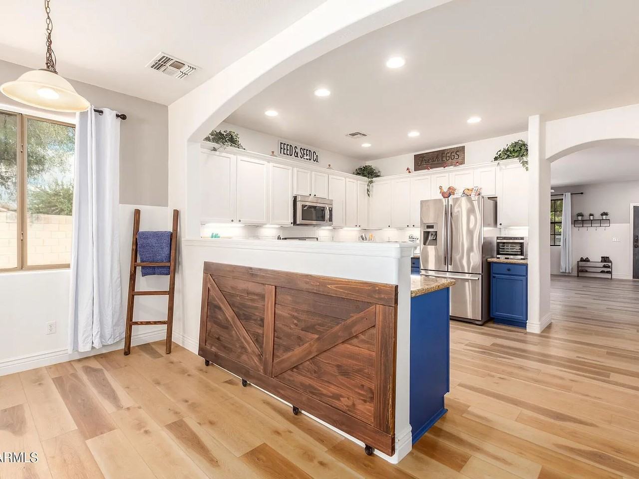 1180 E Saddleback Pl - Photo 5 of 15