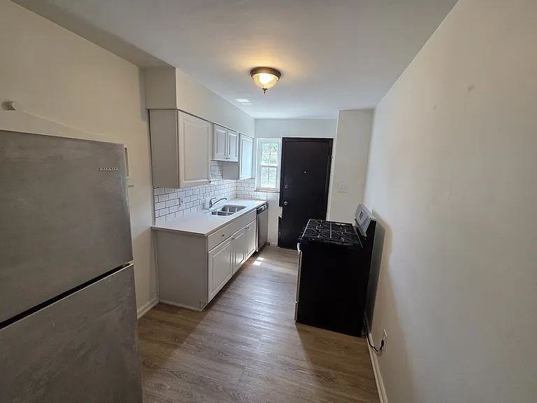2365 E Livingston Ave #A - Photo 5 of 6