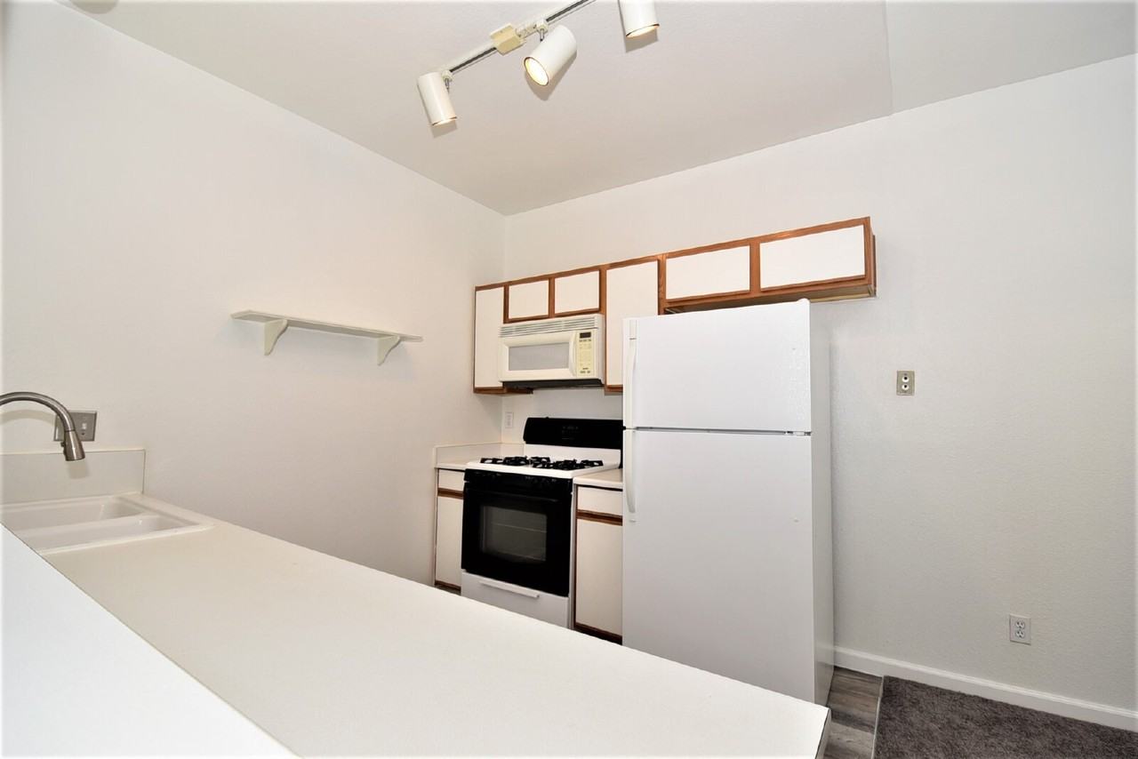 4960 Harrison Dr #233 - Photo 5 of 22