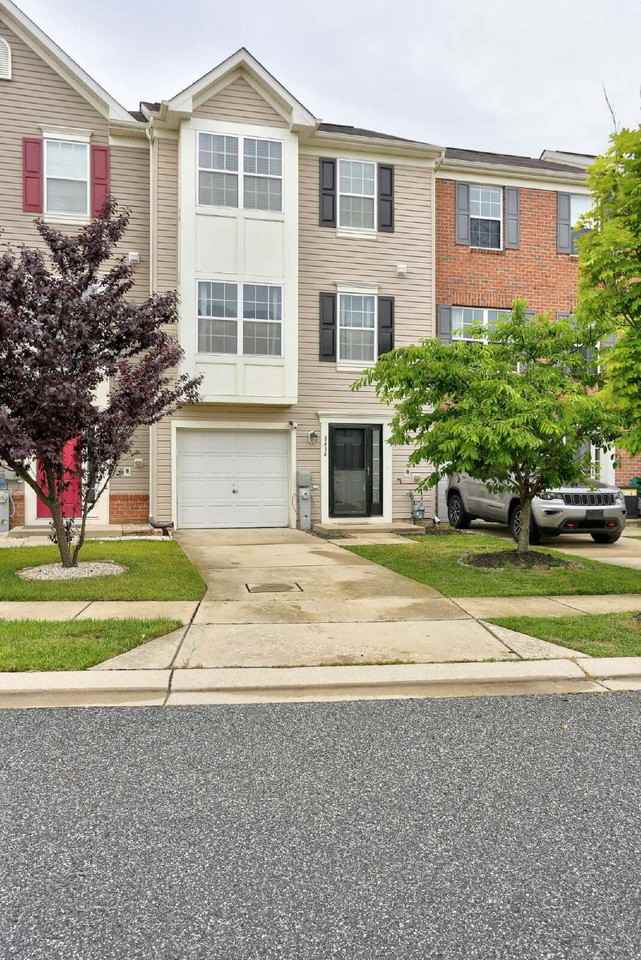 8434 Stansbury Lake Dr - Photo 2 of 38