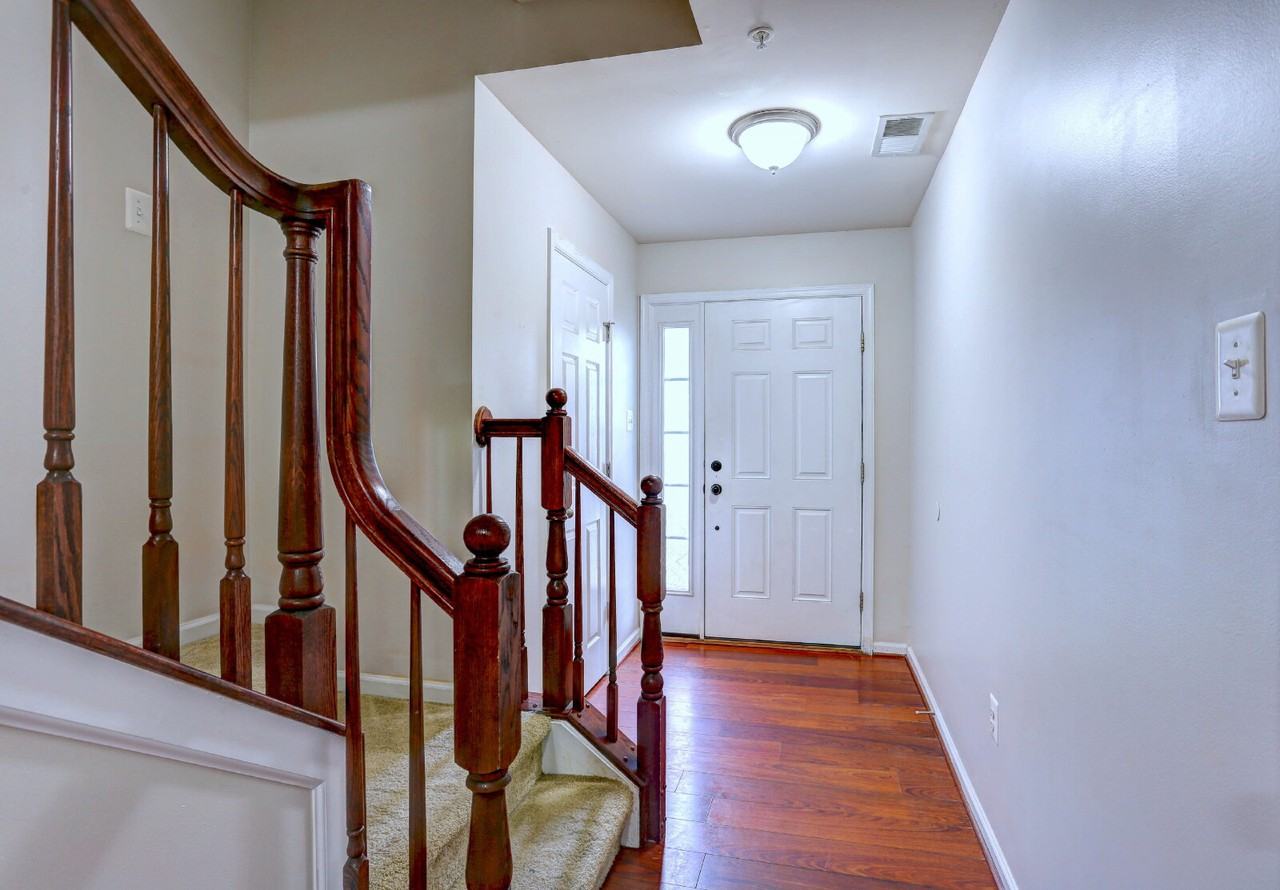 8434 Stansbury Lake Dr - Photo 5 of 38