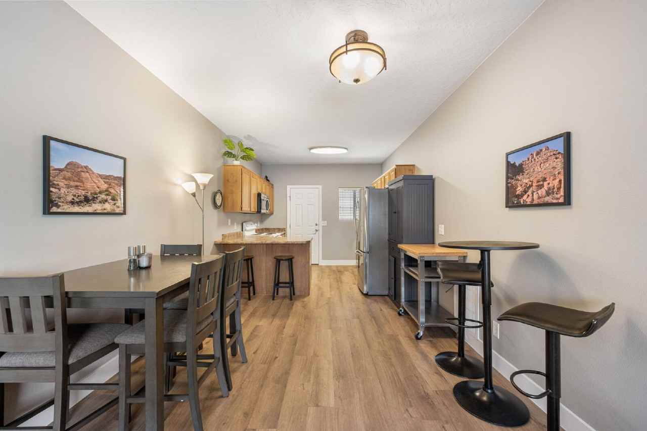 700 N Main St #L4 - Photo 4 of 13