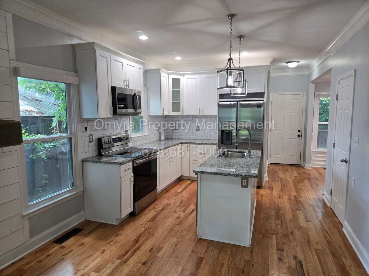 1175 Garibaldi St Sw - Photo 3 of 16