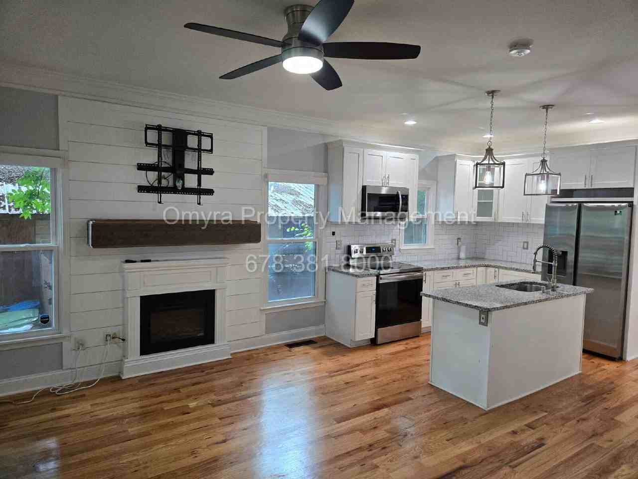 1175 Garibaldi St Sw - Photo 4 of 16