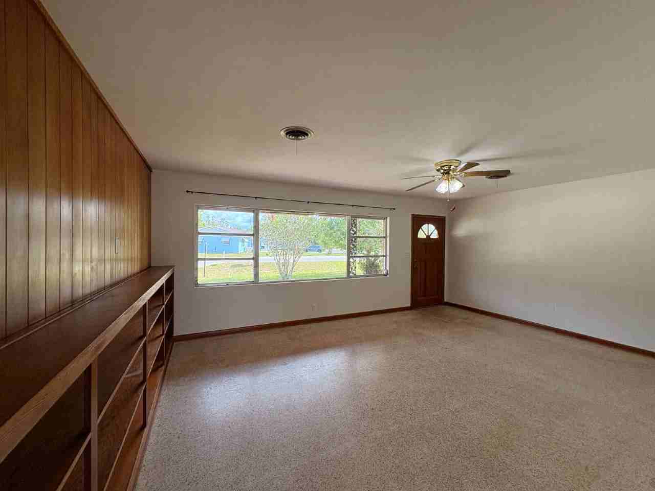 9240 Se 156th St - Photo 3 of 18