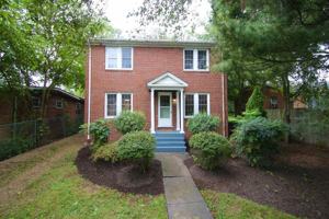 featured image of 1044 N Main St
