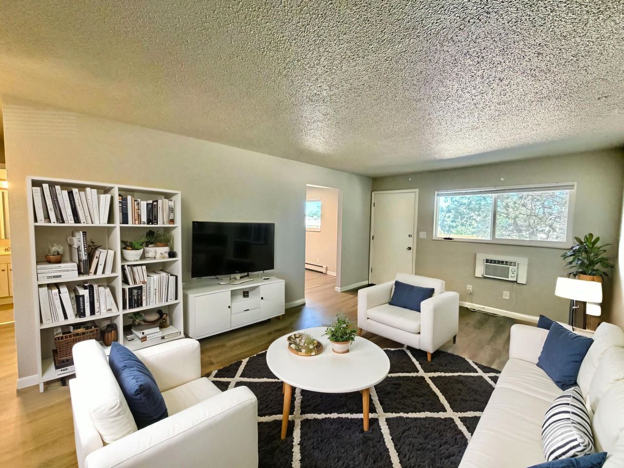 Landmark Apartments - Photo 6 of 9