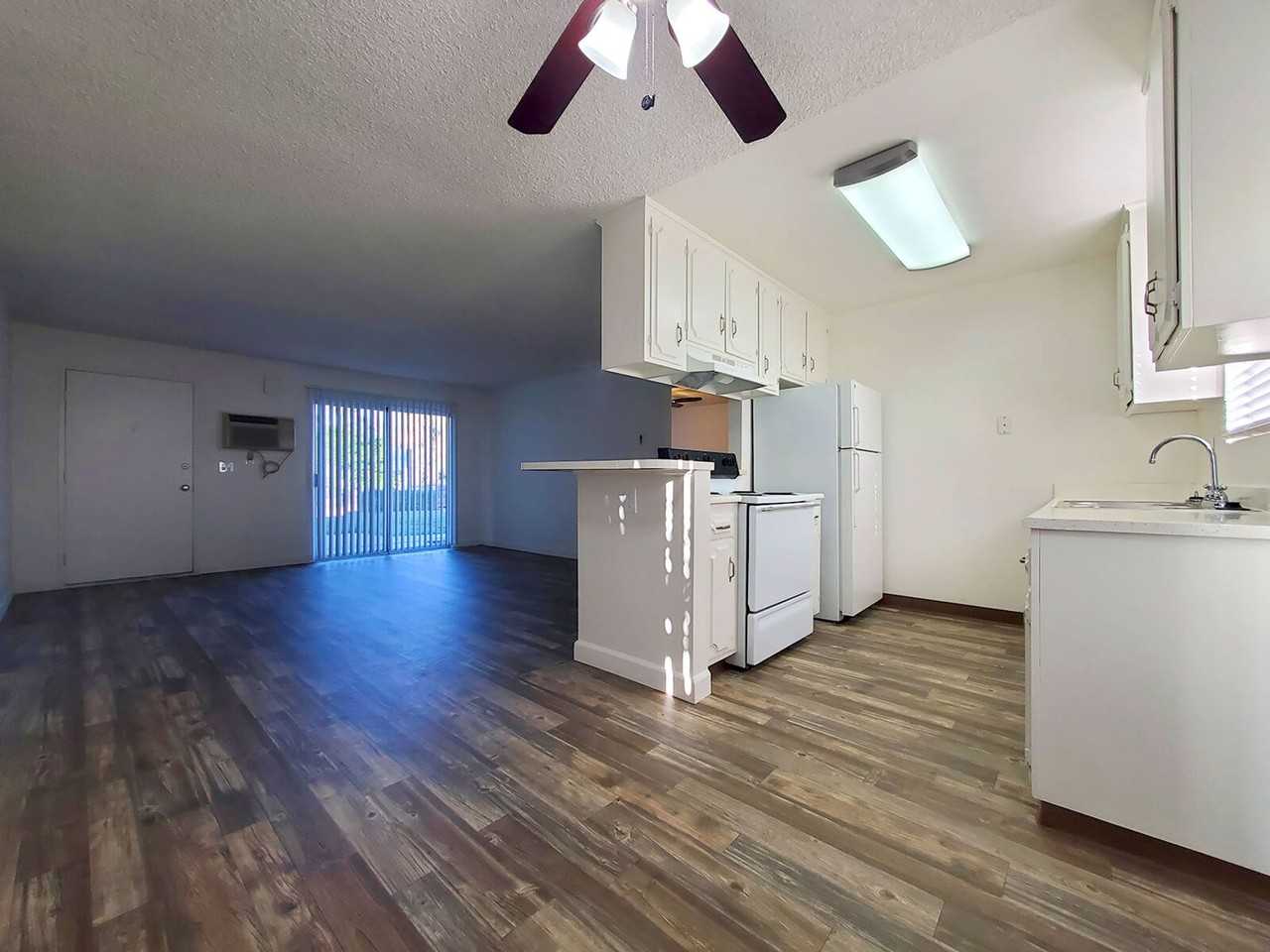 Sandalwood Apartments - Photo 2 of 15