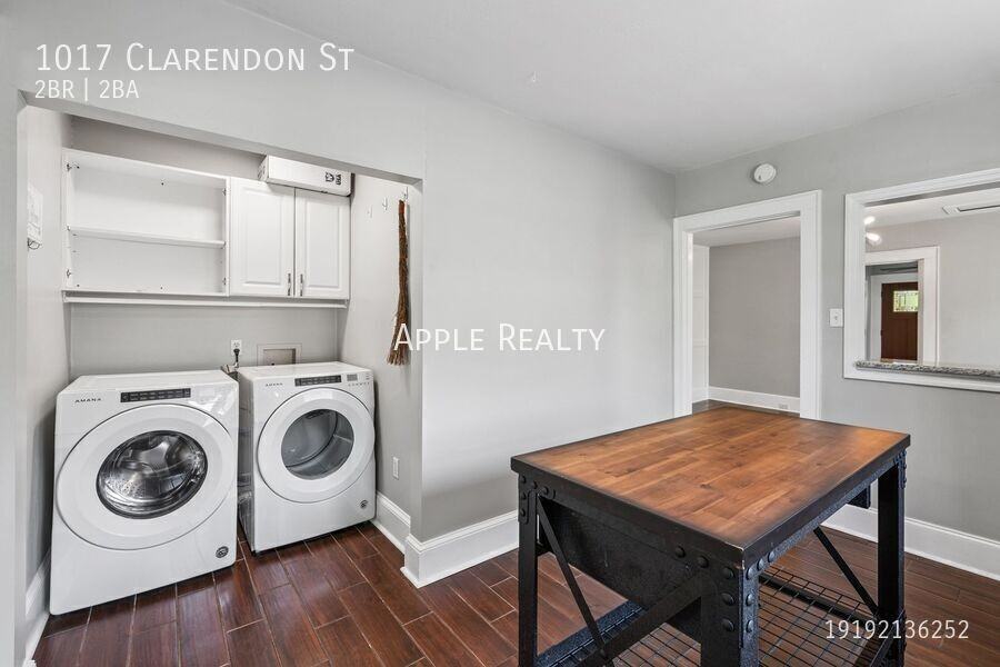 1017 Clarendon St - Photo 7 of 14
