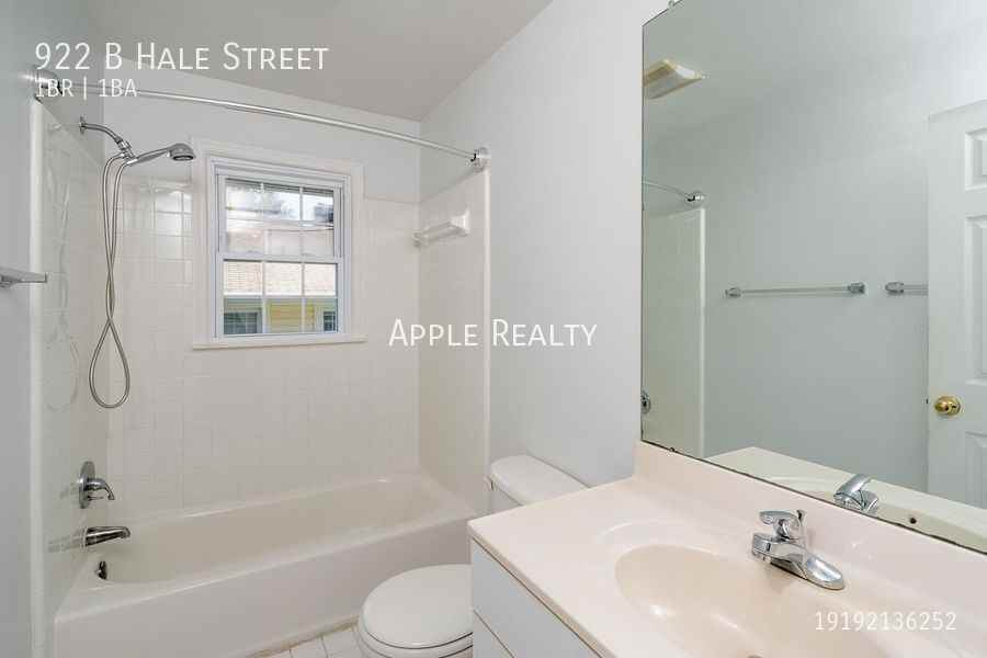 922B Hale St - Photo 7 of 11