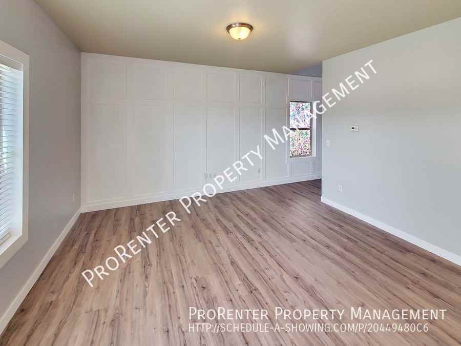 1005 N 740 W - Photo 6 of 18