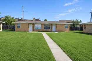 2323 Nw Bell Ave - Photo 1 of 1
