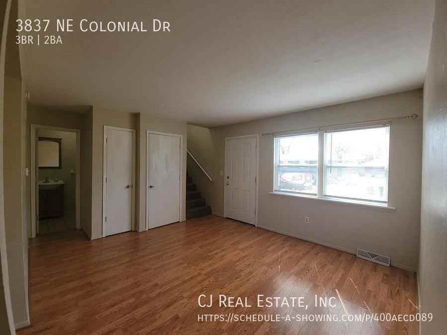 3837 Ne Colonial Dr - Photo 3 of 11
